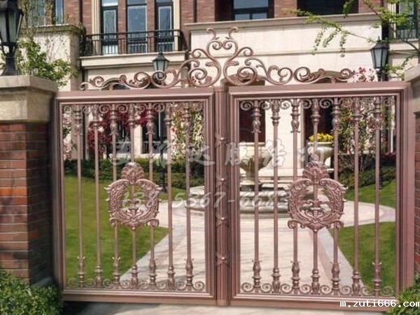 道路护栏铝艺护栏