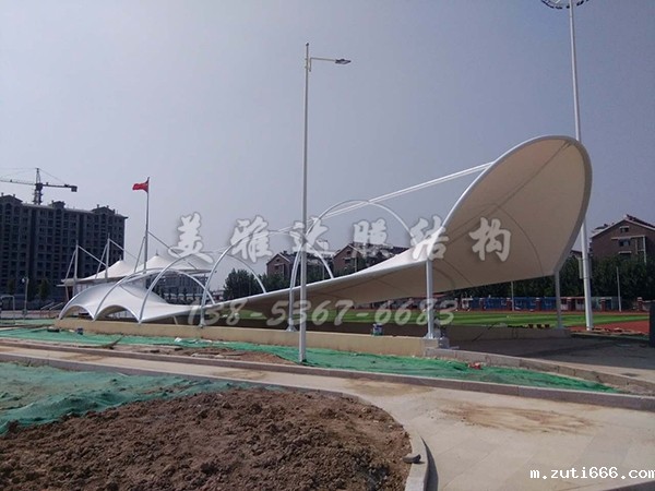 虞园学校看台膜结构