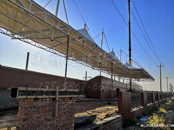 东营区第三中学看台膜结构