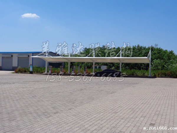 河北承德服务区平泉南区