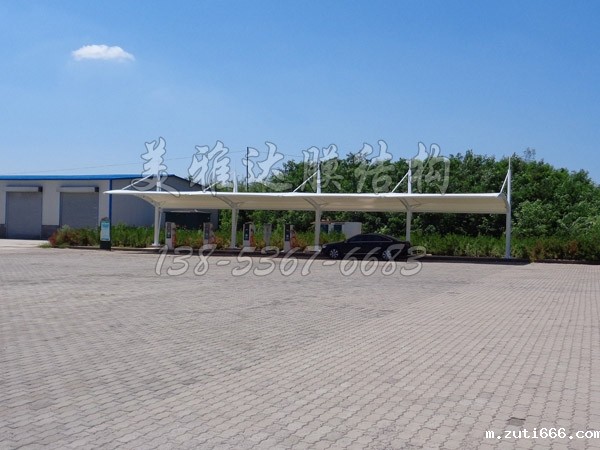 河北承德服务区