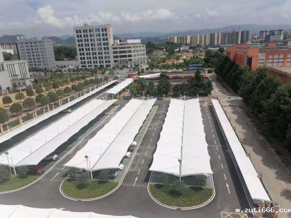 车棚膜结构：恩施卷烟厂车棚膜结构